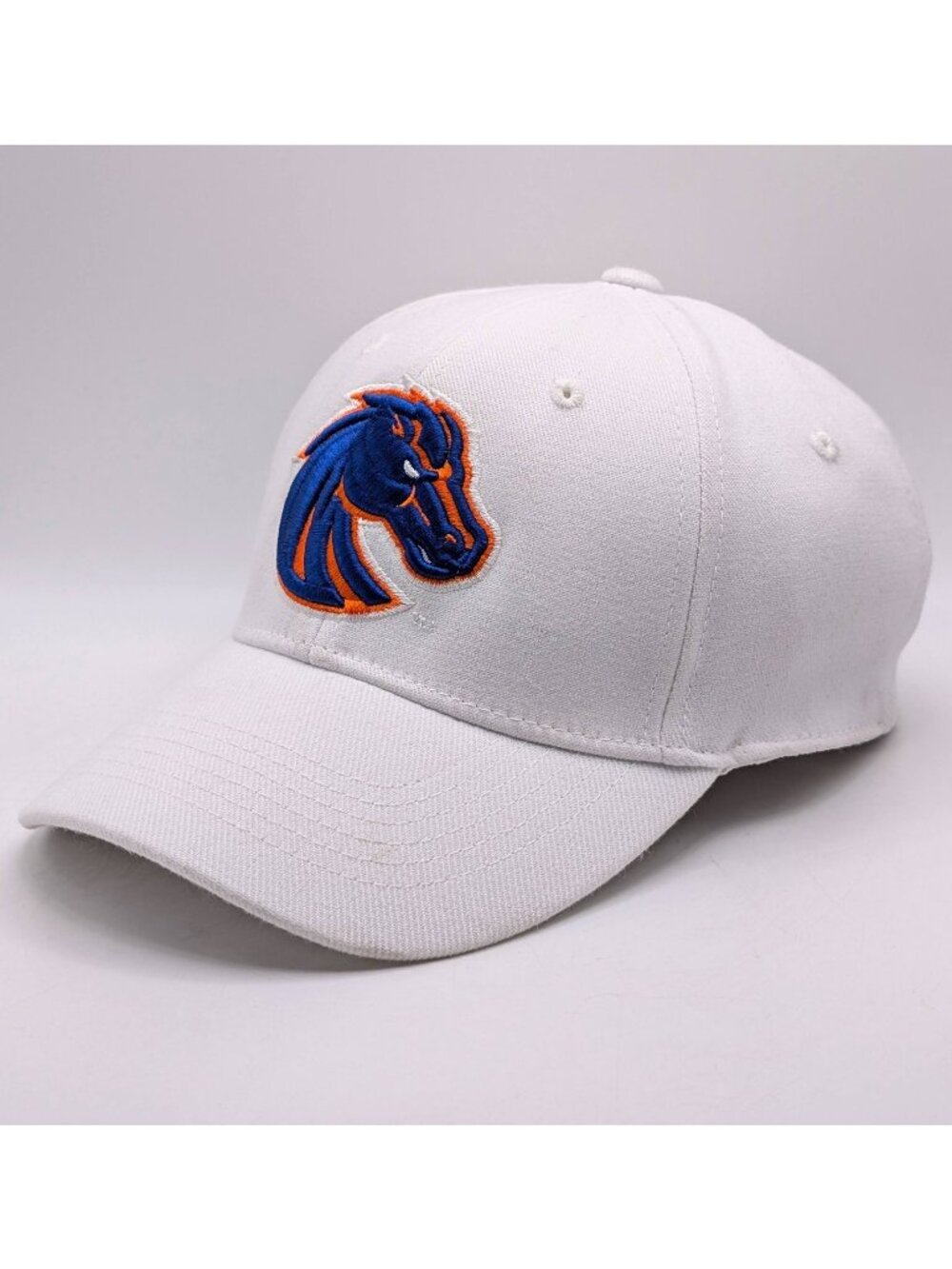 Boise State Broncos Hat Cap Stretch Fitted OSFM Idaho BSU NCAA Adult White Blue